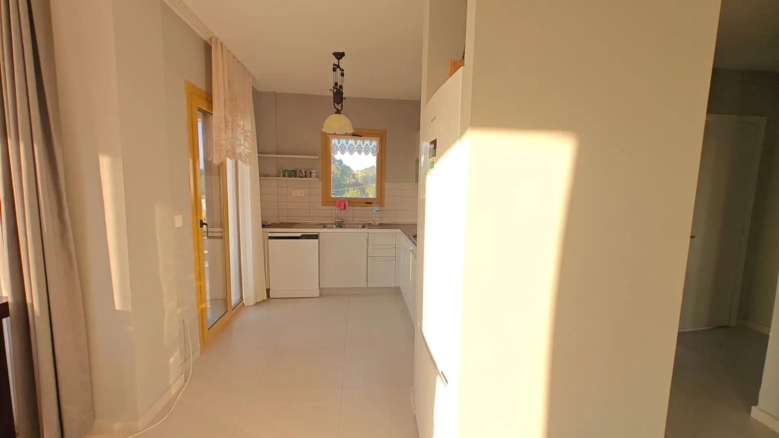 Fitted kitchen
